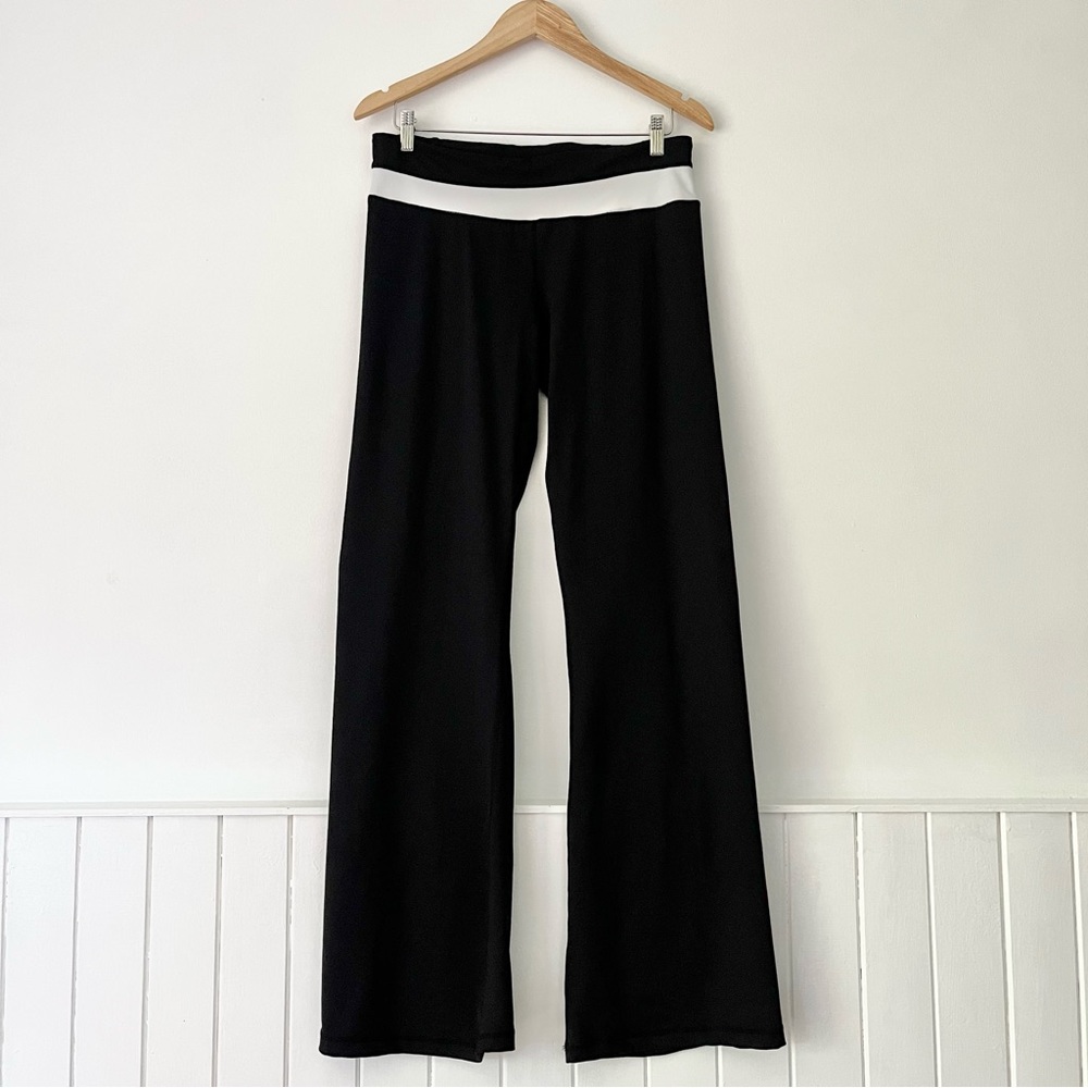 Lululemon Grove Flare Yoga Pant Size 10 - Picture 1 of 12